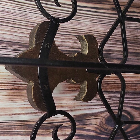 VTG Handcarved Wooden Fleur-de-lis Cast Iron decorative Towel Display Stand Rack - Picture 11 of 11